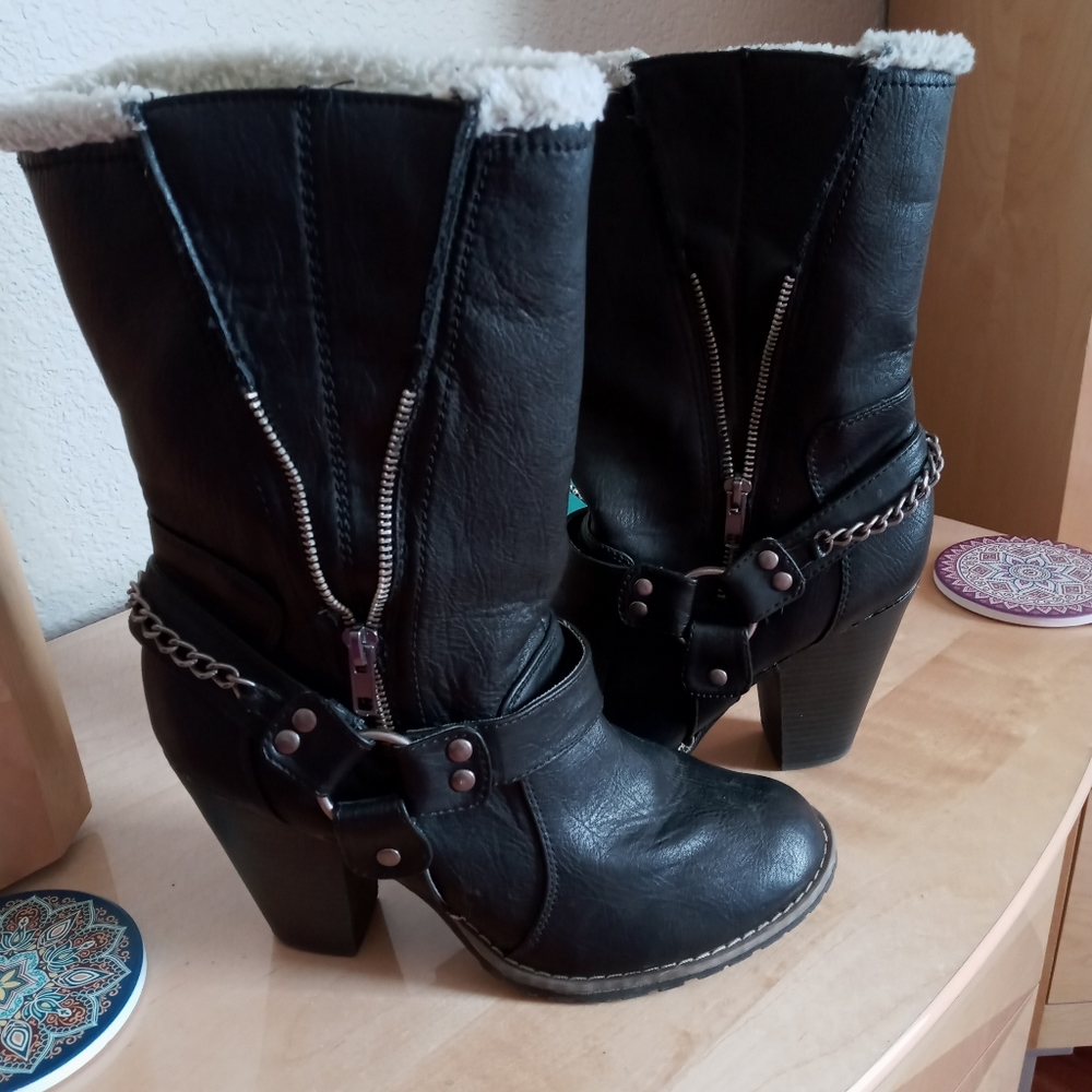 Candies Heeled Leather Boots